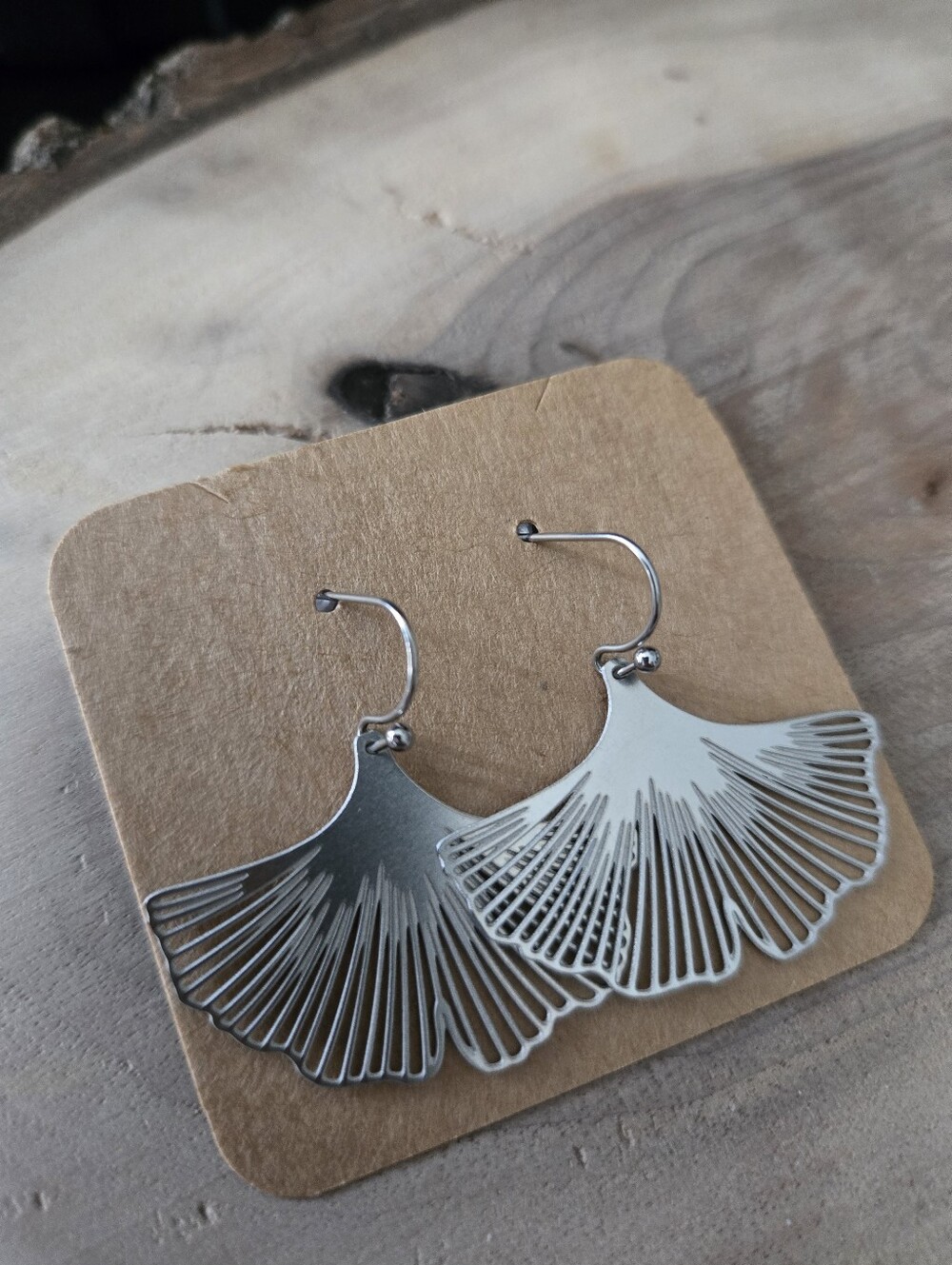 073 New Handcrafted Stainless Steel Earrings - Ginko leaf